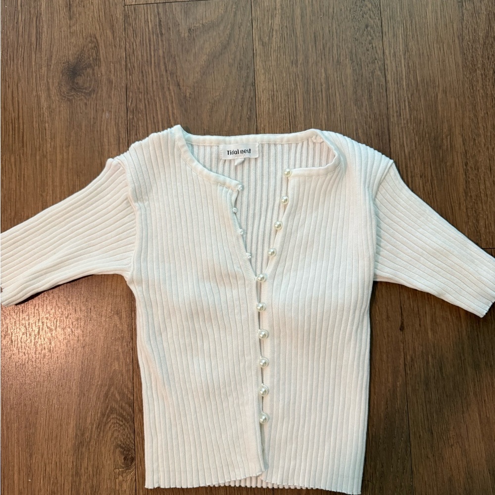 Ribbed White Sweater with pearl buttons